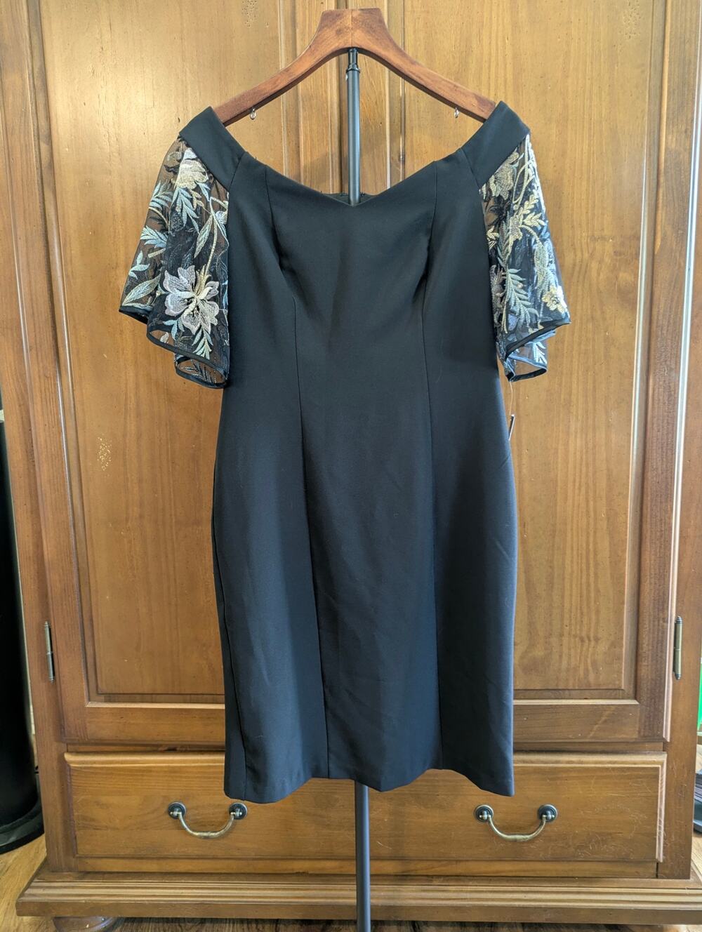 NWT MSK Off‑Shoulder Black Dress Size 6 – Embroidered Sheer Sleeves